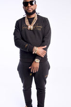 Load image into Gallery viewer, Men Sweaters &amp; Jogger Set (Black and Cream)
